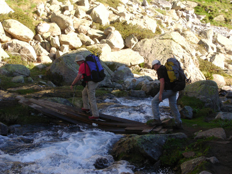 37/82 - 20080622-0851_S2587_AiguesTortes-Colomers   (800x600, 127kB)