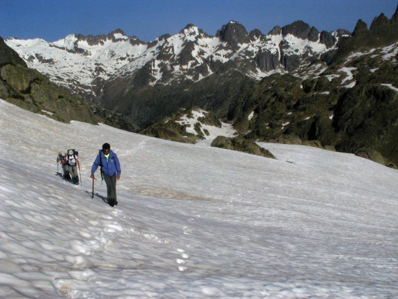 70/82 - 20080623-0904_S2652_AiguesTortes-PortColomers   (800x600, 99kB)